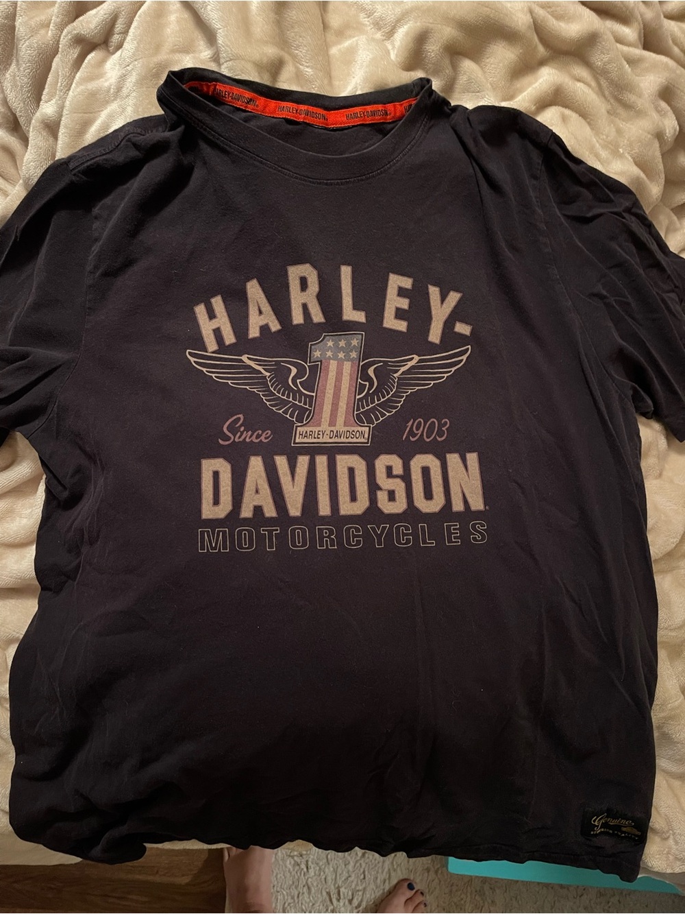 Harley-Davidson Black Short-Sleeve Graphic Tee with Vintage Shield